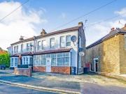 3 Bedroom Semi detached House For Sale In Croydon