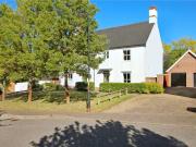 3 bedroom semi detached house for sale in Devon Way,...