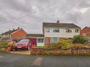 3 bedroom semi detached house for sale in Dorset Avenue,...