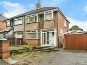3 bedroom semi detached house for sale in Elmswood Road,...