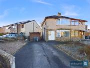 3 bedroom semi detached house for sale in Enfield Walk,...
