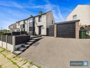 3 bedroom semi detached house for sale in Eversley...