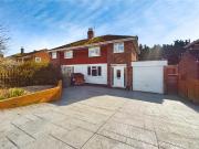 3 bedroom semi detached house for sale in Fairford Road,...