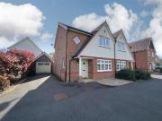3 bedroom semi detached house for sale in Fairwood,...