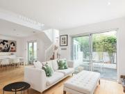 3 Bedroom Semi detached House For Sale In Fernshaw Road,...
