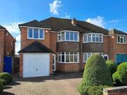 3 Bedroom Semi detached House For Sale In Four Oaks,...