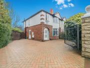 3 bedroom semi detached house for sale in Ghyllroyd...