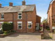 3 bedroom semi detached house for sale in Gills Green,...