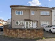 3 bedroom semi detached house for sale in Gledwood...