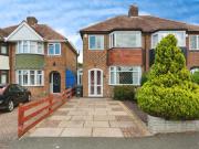 3 bedroom semi detached house for sale in Glenwood Road,...