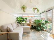 3 bedroom semi detached house for sale in Gores Marsh...
