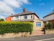 3 bedroom semi detached house for sale in Heatherfield...