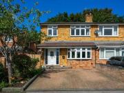 3 Bedroom Semi detached House For Sale In Hemel...