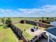 3 bedroom semi detached house for sale in Hexham Road,...