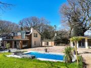 3 Bedroom Semi detached House For Sale In Highcliffe,...