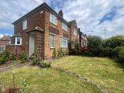 3 bedroom semi detached house for sale in Hill Rise,...