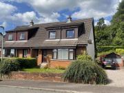 3 Bedroom Semi detached House For Sale In Hillview Drive