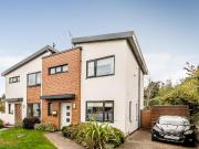 3 bedroom semi detached house for sale in Holland Park,...