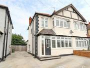 3 Bedroom Semi detached House For Sale In Hornchurch
