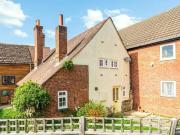 3 Bedroom Semi detached House For Sale In Horsham