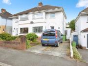3 bedroom semi detached house for sale in Isleworth...