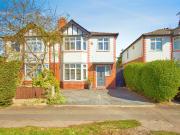 3 bedroom semi detached house for sale in Knutsford...