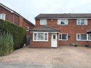 3 bedroom semi detached house for sale in Lakenheath...