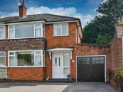3 Bedroom Semi detached House For Sale In Lanesfield