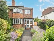 3 bedroom semi detached house for sale in Langley Oaks...