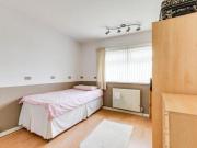 3 bedroom semi detached house for sale in Lechlade Road,...