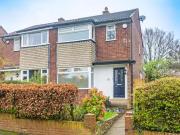 3 Bedroom Semi detached House For Sale In Leeds