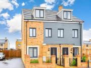 3 Bedroom Semi detached House For Sale In Littlehampton