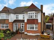 3 Bedroom Semi detached House For Sale In Loughton
