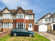 3 bedroom semi detached house for sale in Lynwood...