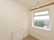 3 bedroom semi detached house for sale in Lynwood...
