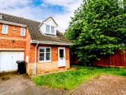 3 bedroom semi detached house for sale in Meadenvale,...
