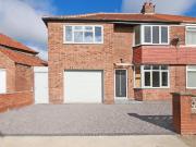 3 bedroom semi detached house for sale in Meadowfields...
