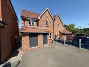 3 bedroom semi detached house for sale in Middlewood... 3 bedroom semi detached house for sale in Middlewood...