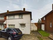 3 Bedroom Semi detached House For Sale In New Addington