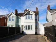 3 Bedroom Semi detached House For Sale In New Milton,...