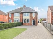 3 bedroom semi detached house for sale in Newark Road,...