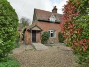 3 Bedroom Semi detached House For Sale In Newbury