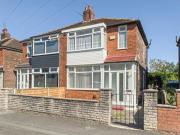 3 Bedroom Semi detached House For Sale In Oldham,...