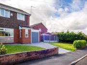 3 Bedroom Semi detached House For Sale In Oldham,...