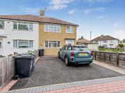 3 bedroom semi detached house for sale in Overbury...