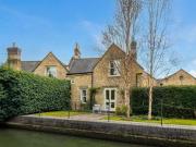 3 Bedroom Semi detached House For Sale In Oxfordshire