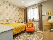 3 bedroom semi detached house for sale in Poplar Rise,...