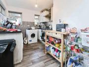 3 bedroom semi detached house for sale in Powick Road,...