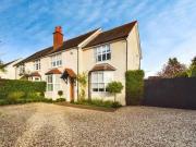 3 Bedroom Semi detached House For Sale In Reading, Berkshire