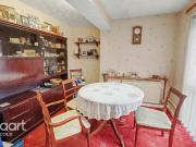3 bedroom semi detached house for sale in Renfrew Road,...